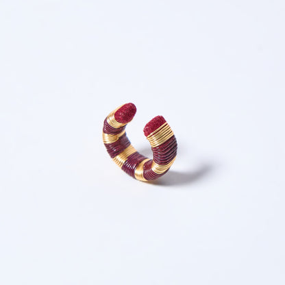 Handmade ear cuff striped in gold and wine