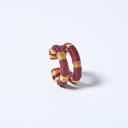 Handmade ear cuff striped in gold and wine red